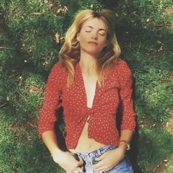 Realisation Par Bianca Star Tie Silk Top - Picture 3 of 16